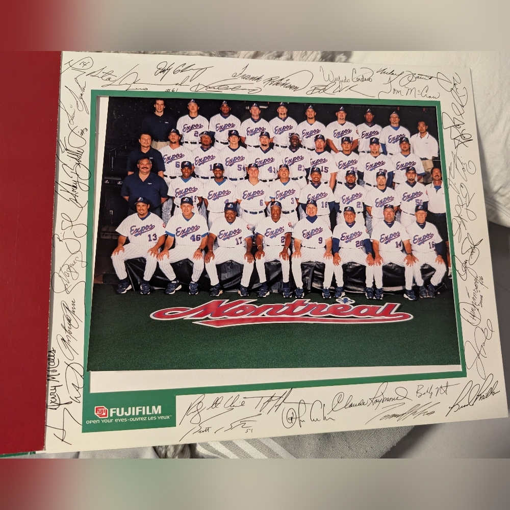 Montreal Expos Team Photo with printed autographs